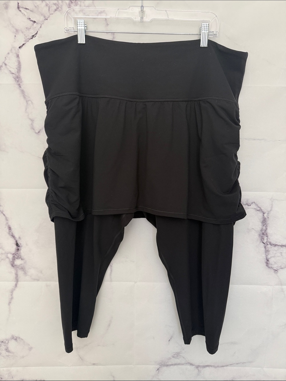 Athleta elation two in one Capri black size 3X